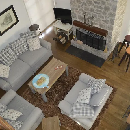 Sansa Stark Chalet *