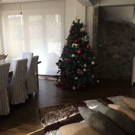 Sansa Stark Chalet Villa Arachova
